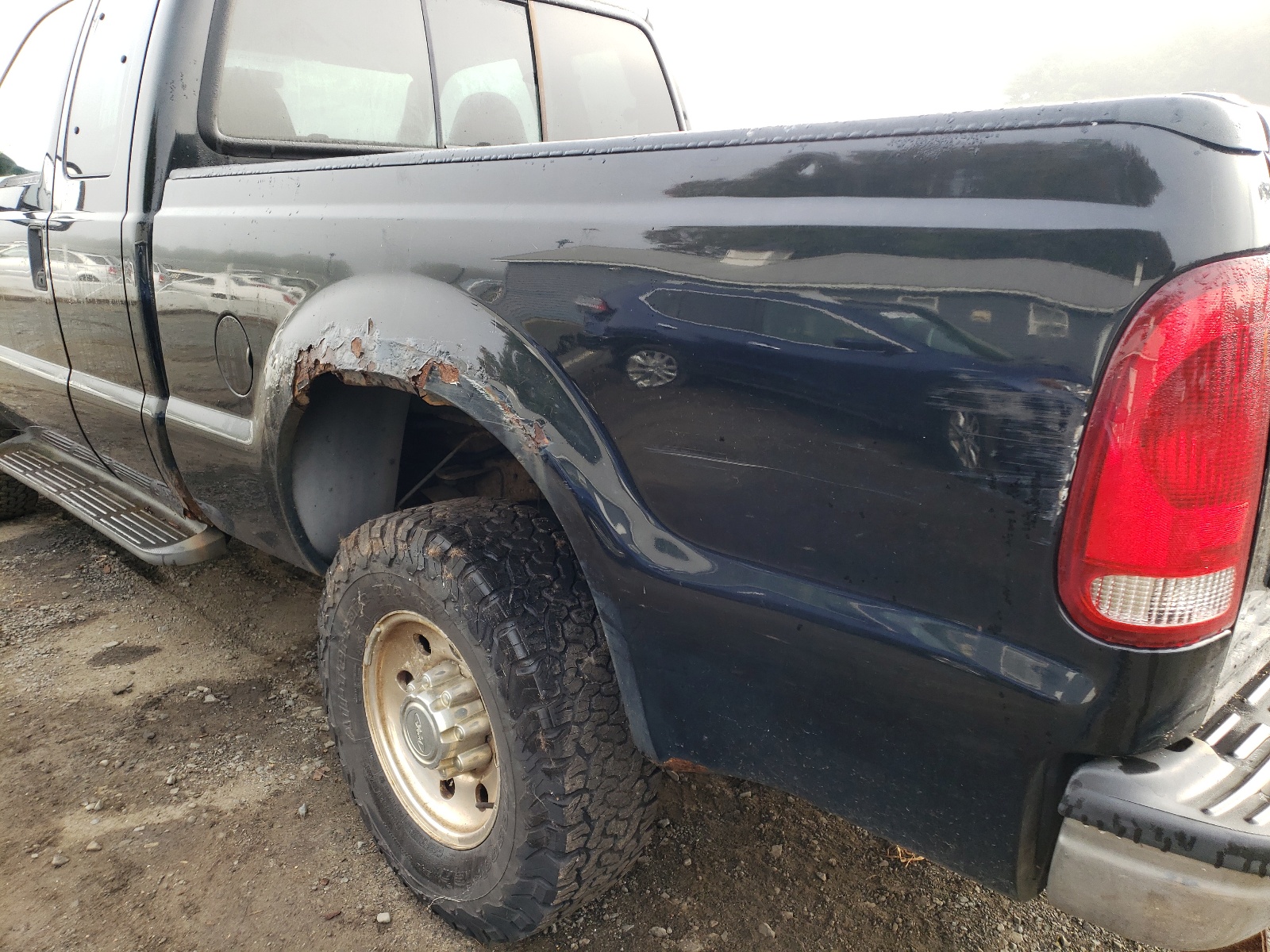 Photo 9 from auction – 2004 FORD F250SUPER with VIN 1FTNX21L64EA55437