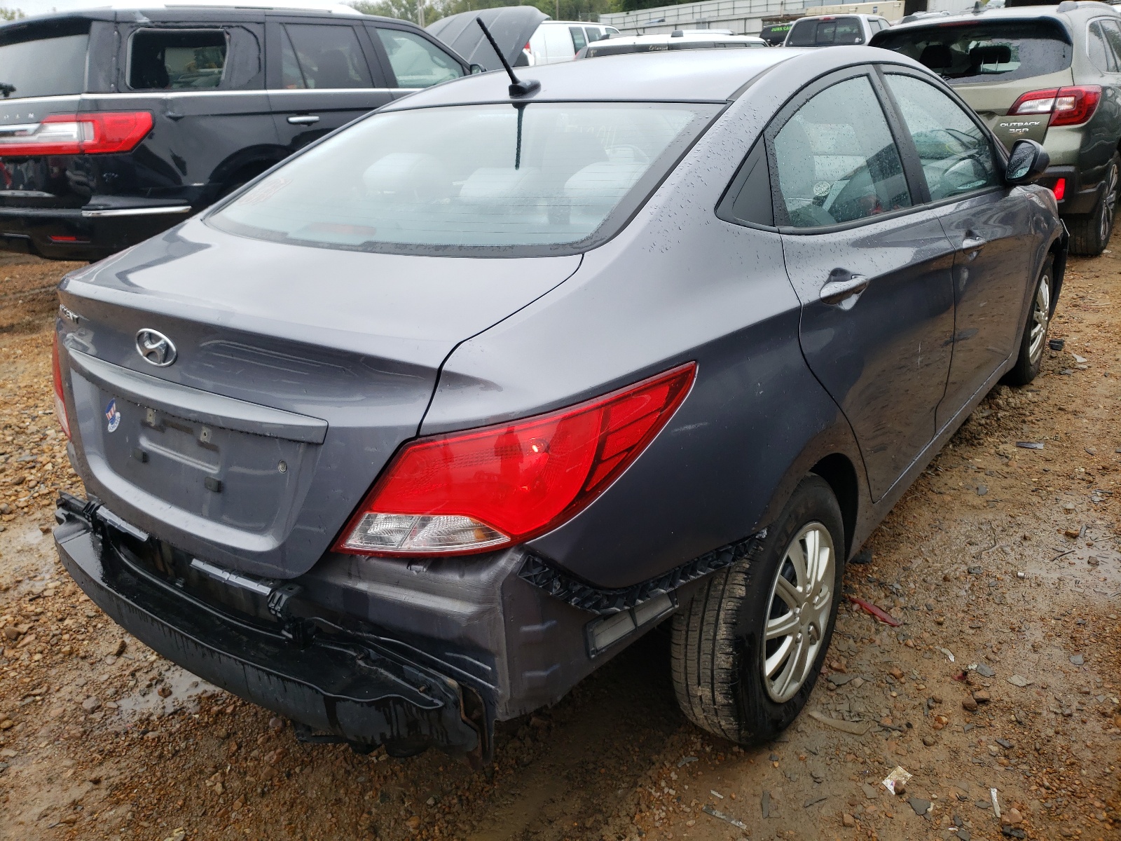 Photo 4 from auction – 2015 HYUNDAI ACCENT GLS with VIN KMHCT4AE5FU885167