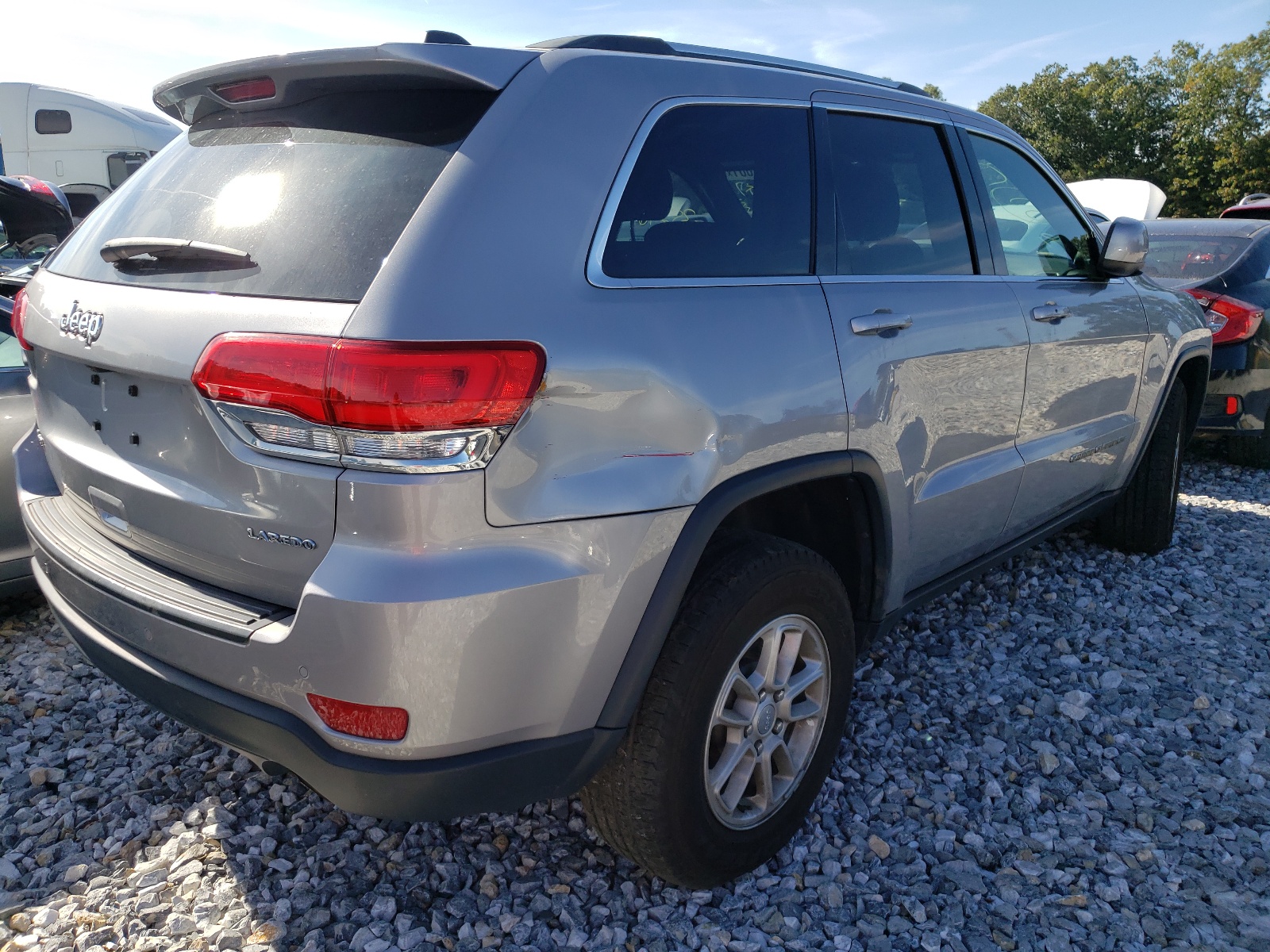 Photo 4 from auction – 2018 JEEP GRAND CHER with VIN 1C4RJFAG0JC203604