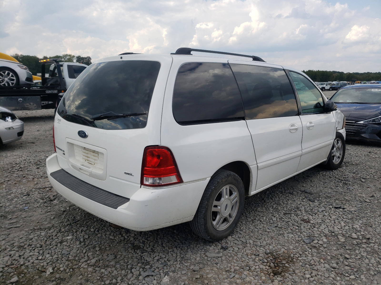 Photo 4 from auction – 2007 FORD FREESTAR S with VIN 2FMZA52237BA15189