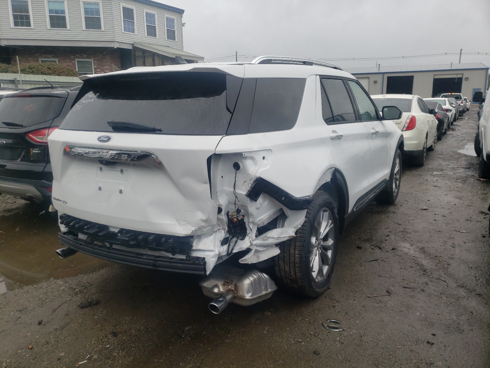 Фото 4 с аукциона – 2021 FORD EXPLORER L с VIN 1FMSK7FH6MGB50552