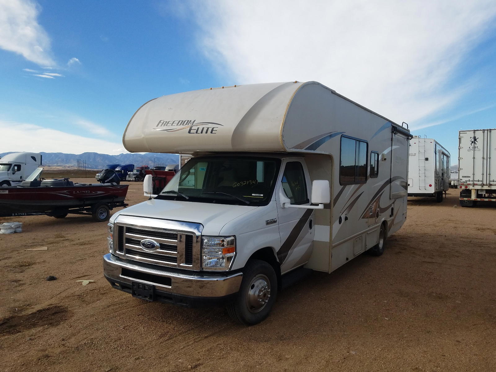 Photo 15 from auction – 2017 THMC MOTORHOME with VIN 1FDXE4FS8HDC27324