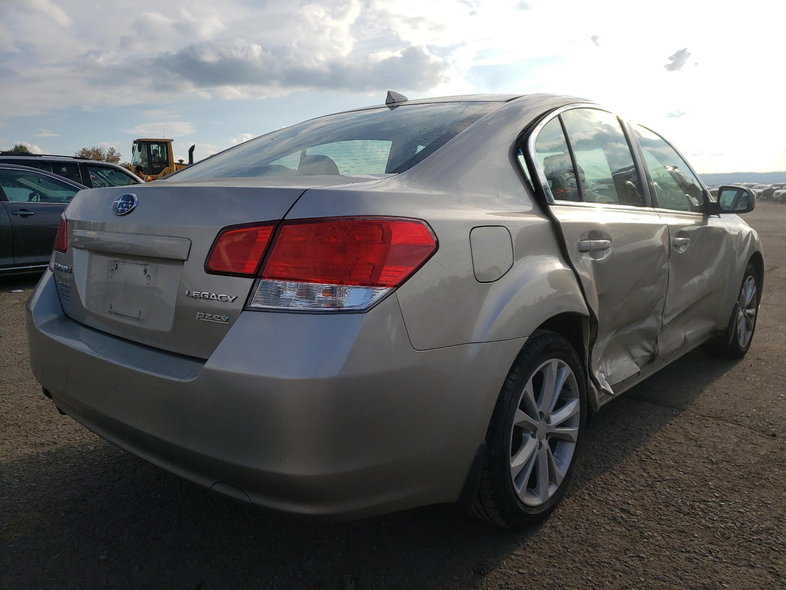 Photo 4 from auction – 2014 SUBARU LEGACY 2.5 with VIN 4S3BMBC63E3020449