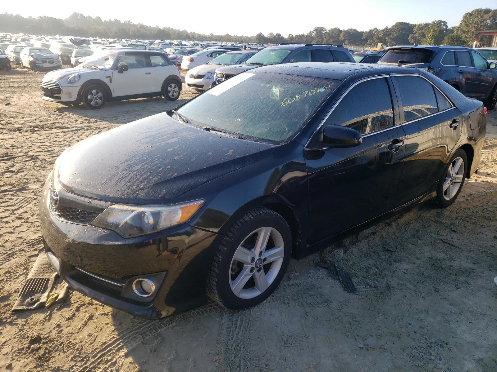 Photo 2 from auction – 2012 TOYOTA CAMRY BASE with VIN 4T1BF1FK6CU080936
