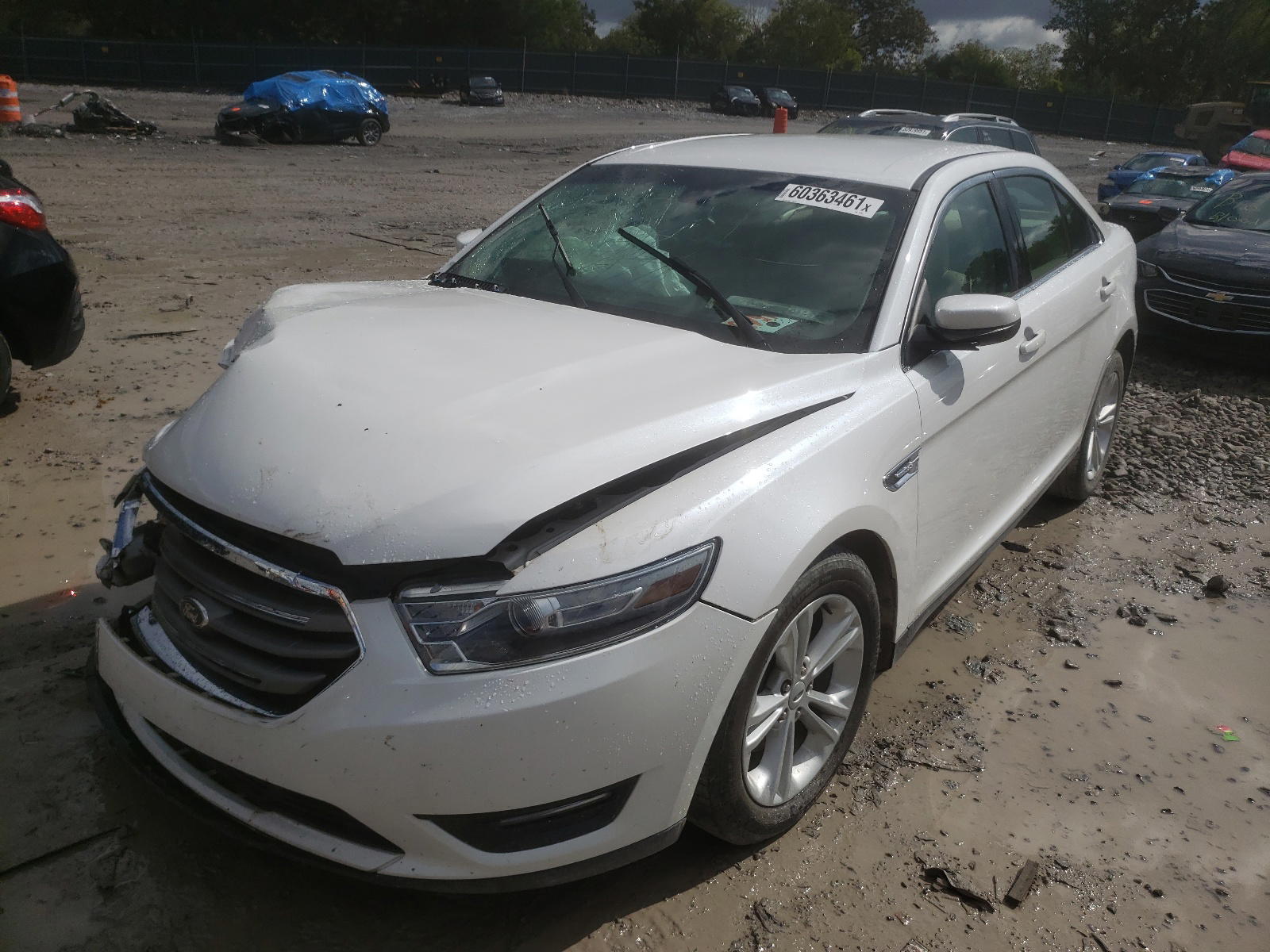 Photo 2 from auction – 2013 FORD TAURUS SEL with VIN 1FAHP2E81DG137895