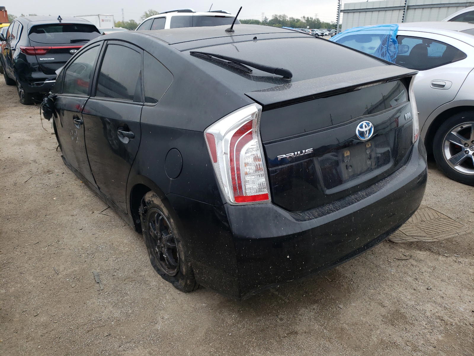 Photo 3 from auction – 2014 TOYOTA PRIUS with VIN JTDKN3DU4E1781907