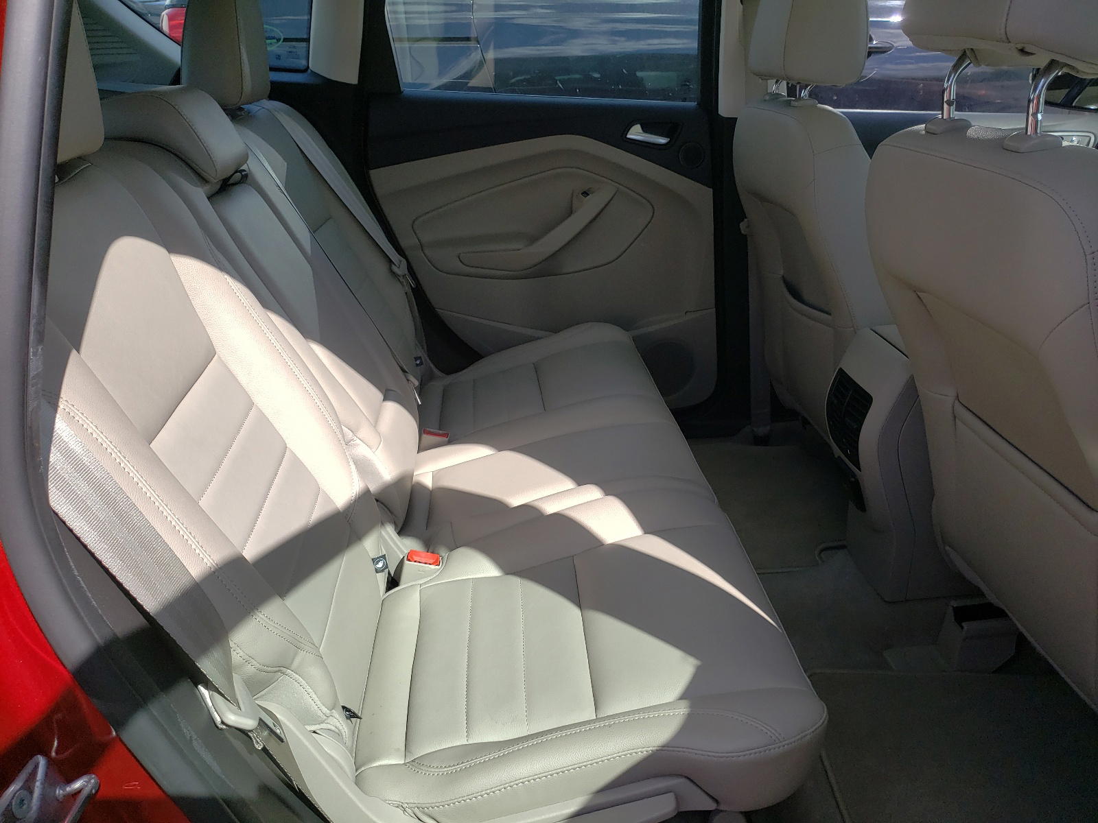 Photo 6 from auction – 2013 FORD C-MAX SEL with VIN 1FADP5BU6DL538075