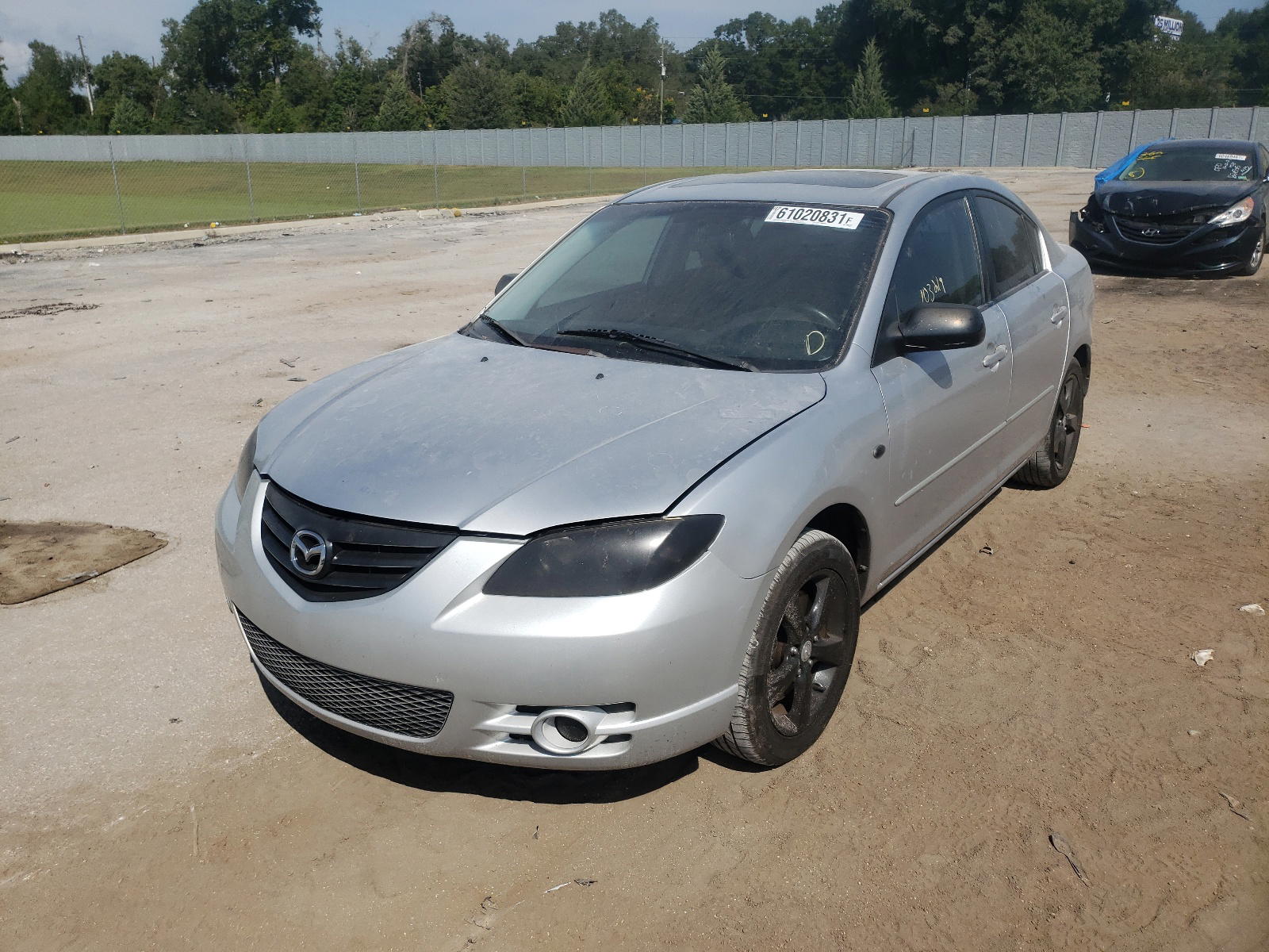 Photo 2 from auction – 2004 MAZDA 3 S with VIN JM1BK323341108785