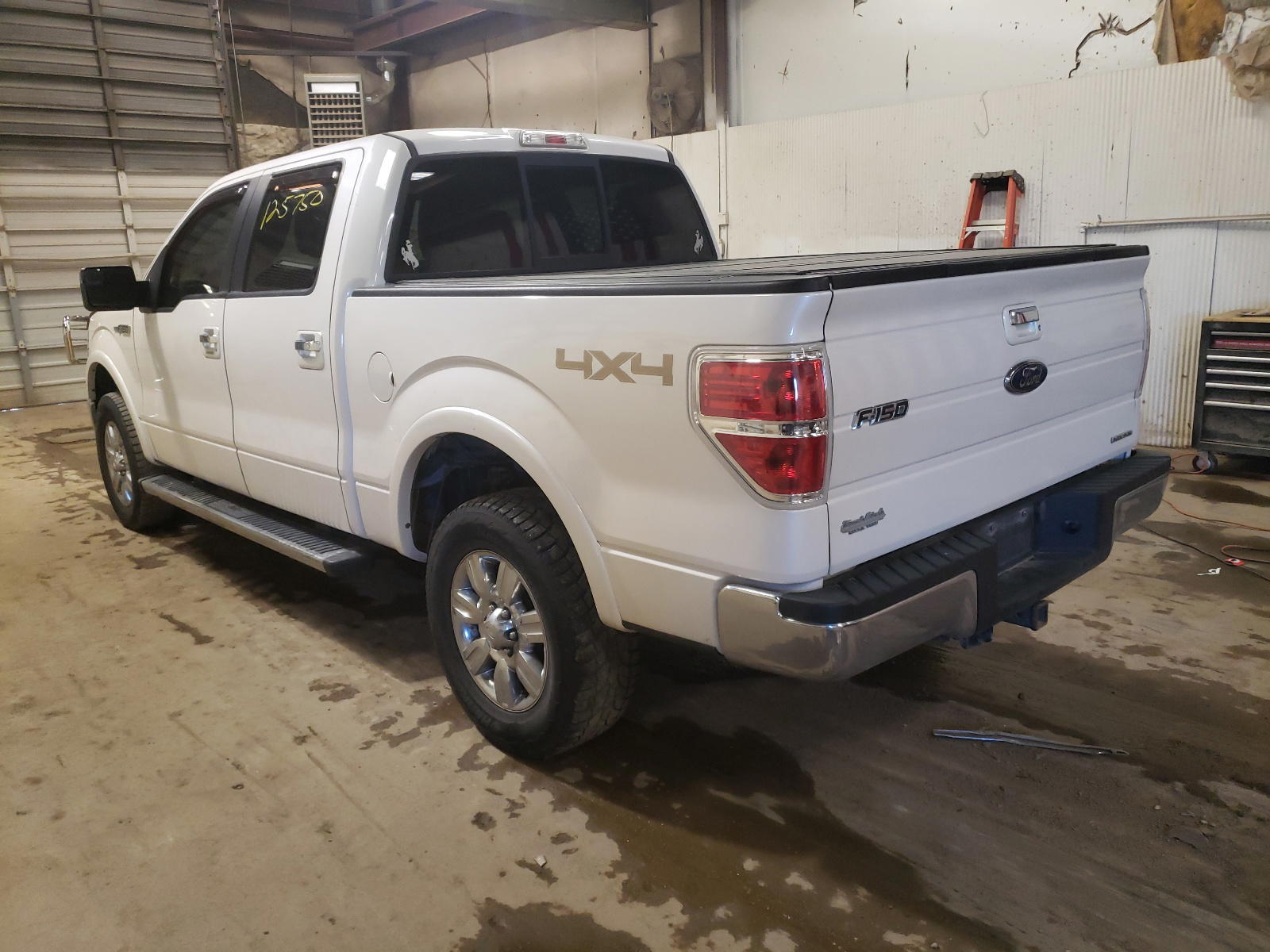 Photo 3 from auction – 2011 FORD F150 SUPER with VIN 1FTFW1EF2BFA20889