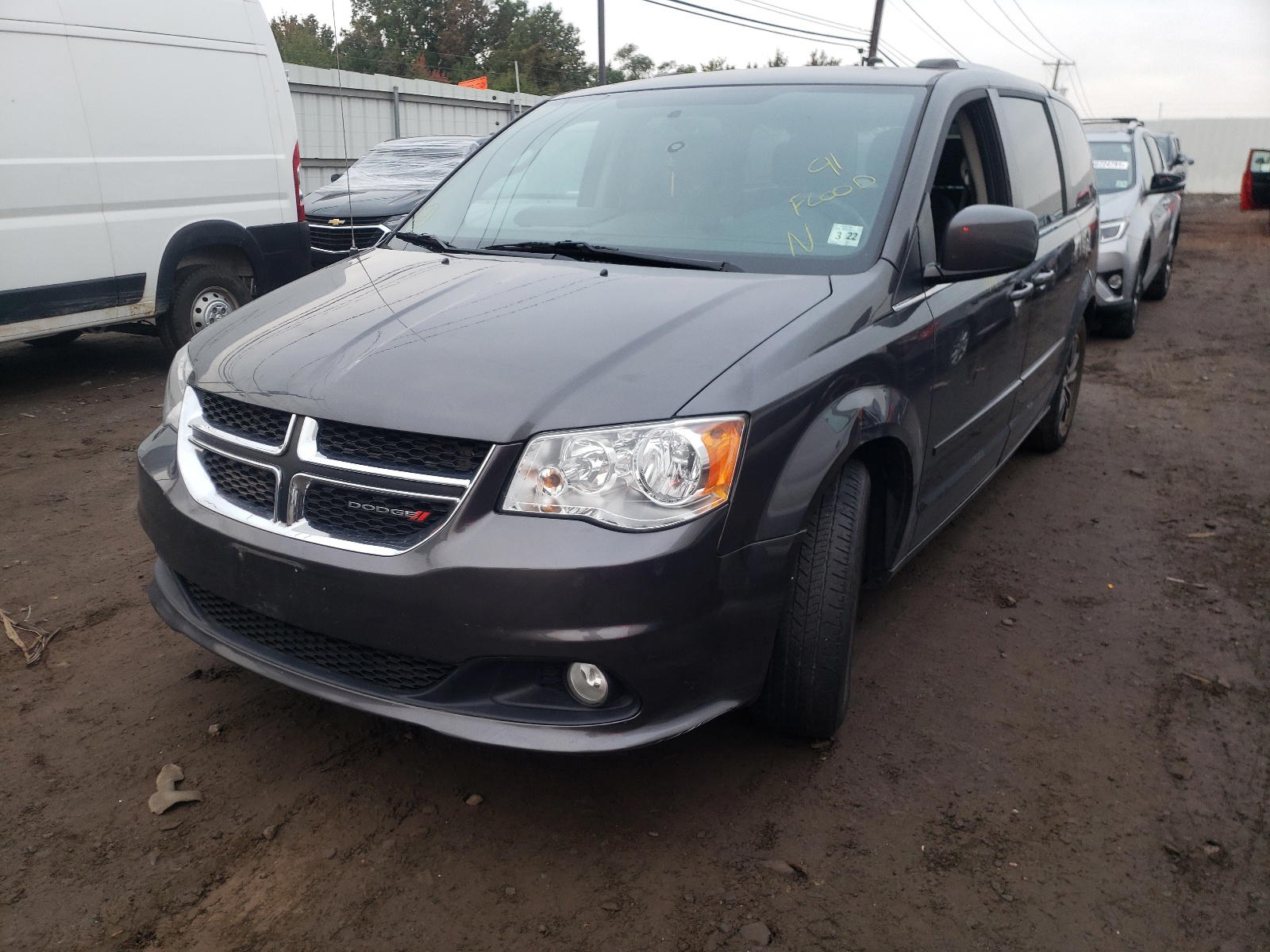 Photo 2 from auction – 2017 DODGE GRAND CARA with VIN 2C4RDGCG6HR735886