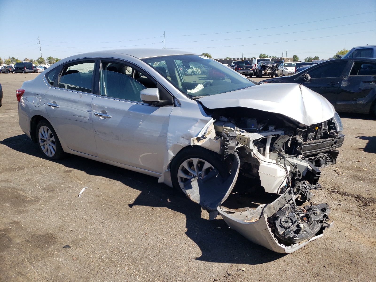 Photo 9 from auction – 2019 NISSAN SENTRA S with VIN 3N1AB7AP1KL606676