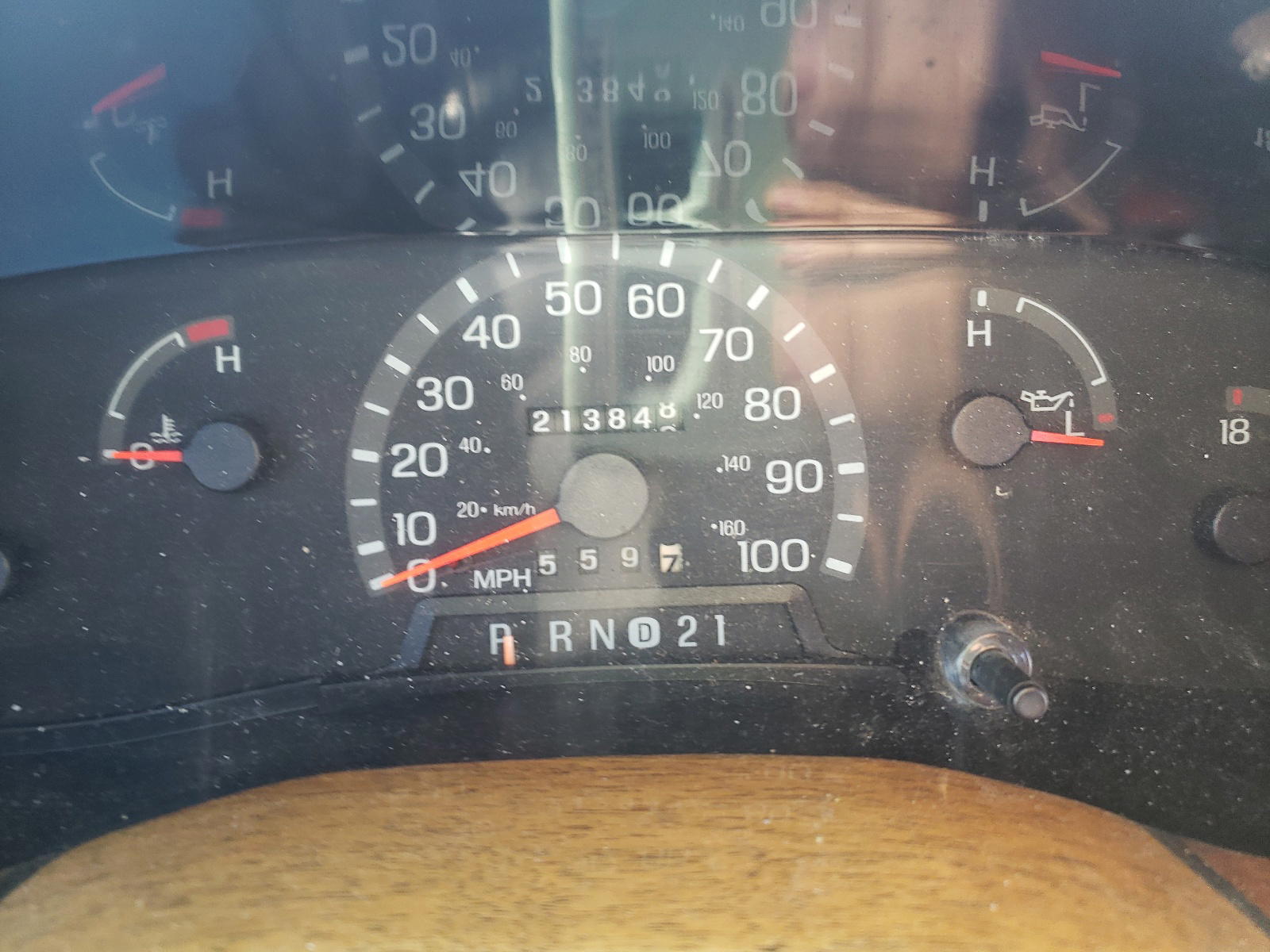 Photo 8 from auction – 2000 FORD ECONOLINE with VIN 1FDPE24L0YHA81039