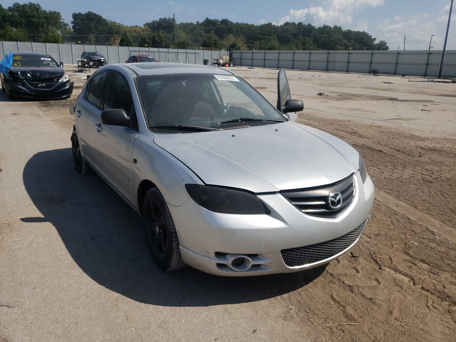 MAZDA 3 S 2004 with VIN JM1BK323341108785 - Photo from auction