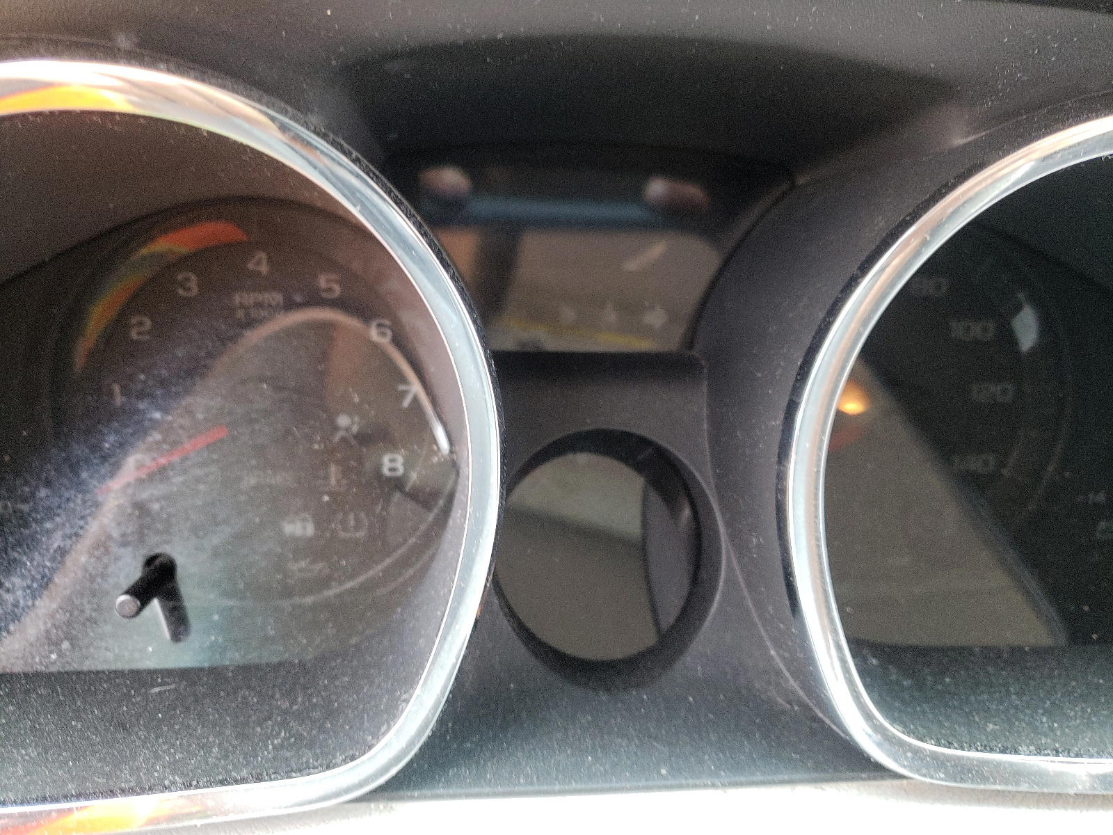 Photo 8 from auction – 2011 CHEVROLET TRAVERSE L with VIN 1GNKRFED2BJ387071