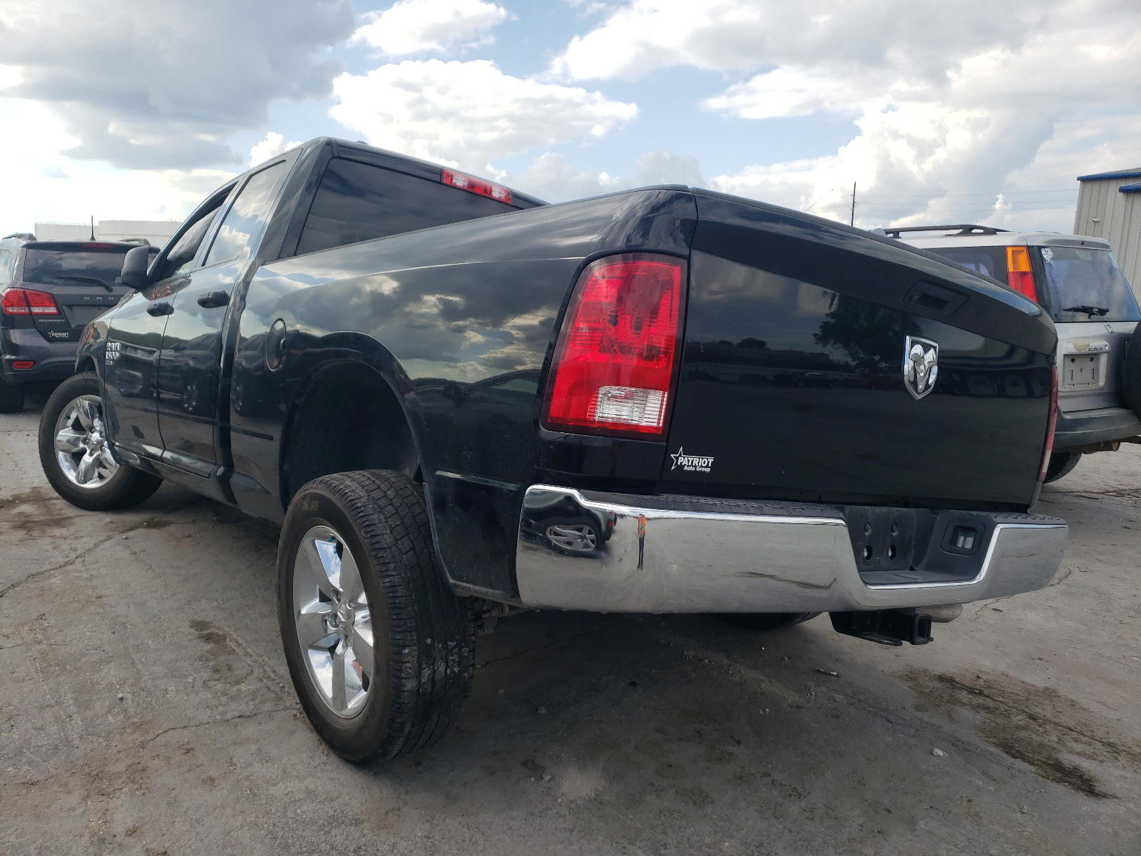 Photo 15 from auction – 2019 RAM 1500 CLASS with VIN 1C6RR6FG6KS628082
