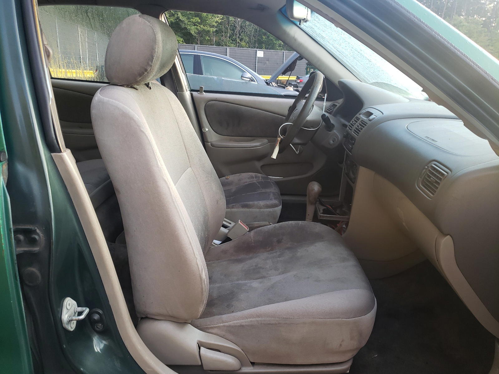 Photo 5 from auction – 2000 TOYOTA COROLLA VE with VIN 2T1BR12E4YC366655