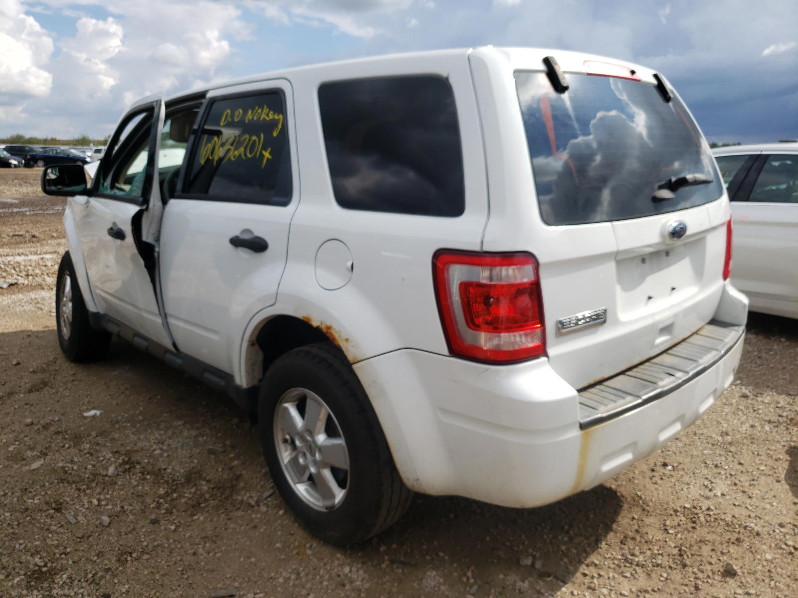 Photo 3 from auction – 2012 FORD ESCAPE XLS with VIN 1FMCU0C7XCKA50533