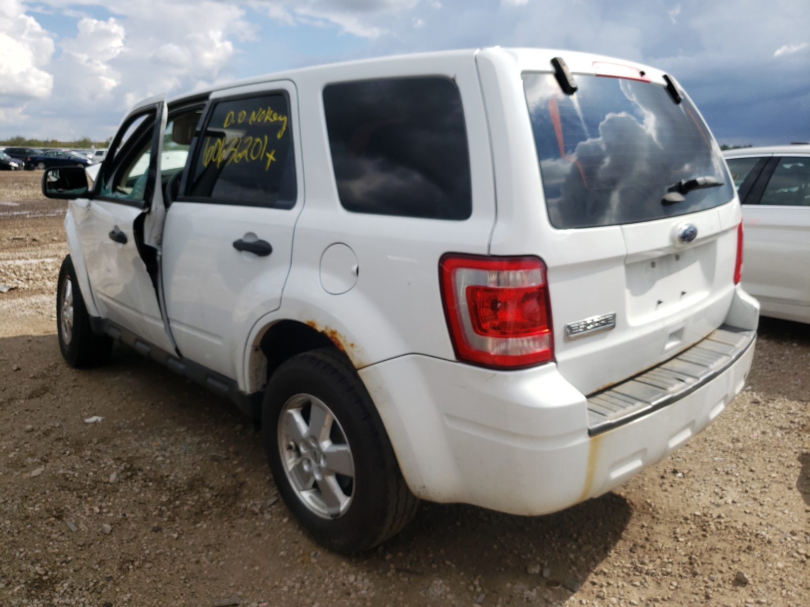 Zdjęcie 3 z aukcji – 2012 FORD ESCAPE XLS z VIN 1FMCU0C7XCKA50533