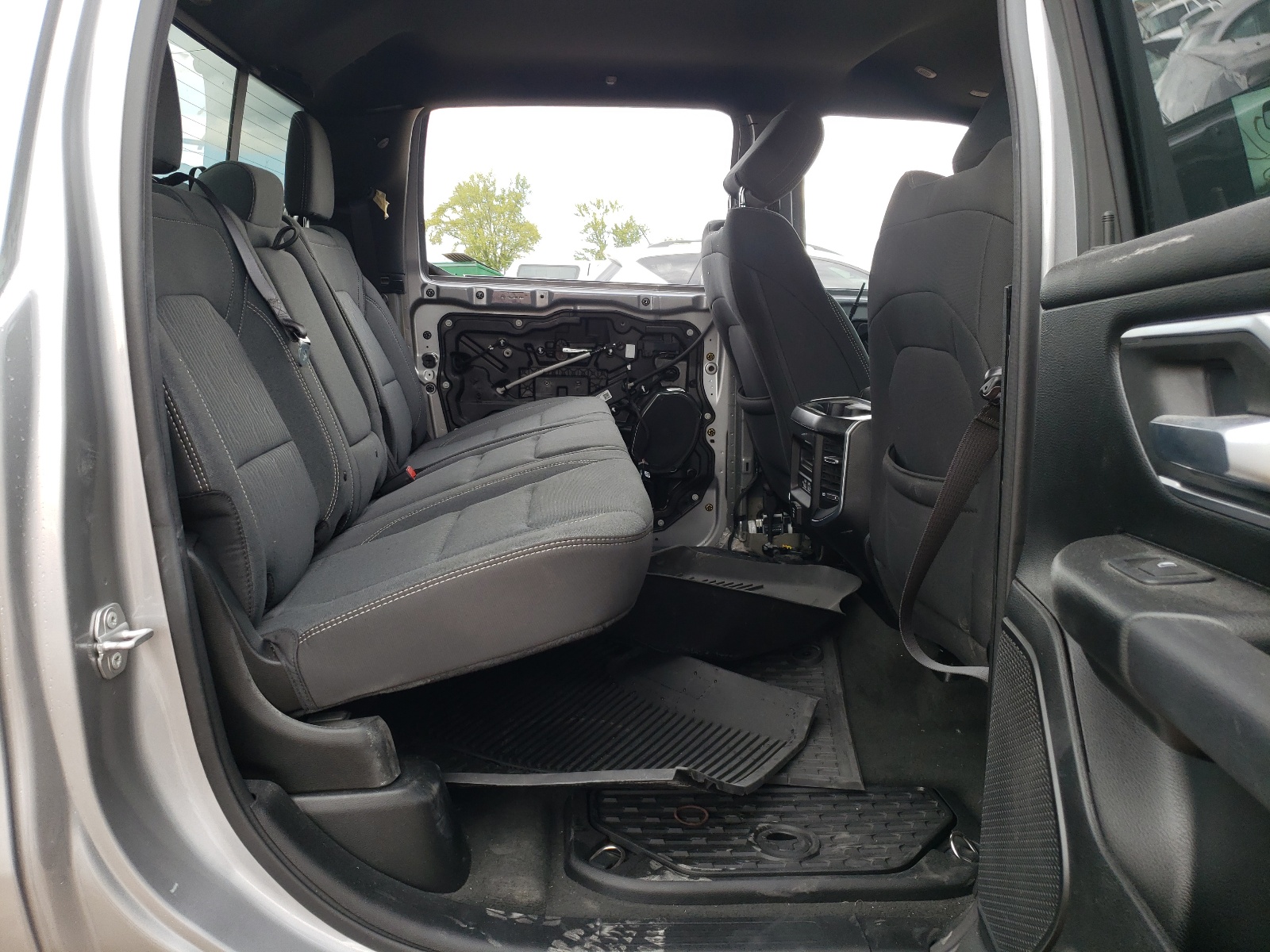 Photo 6 from auction – 2021 RAM 1500 BIG H with VIN 1C6SRFFT6MN681333