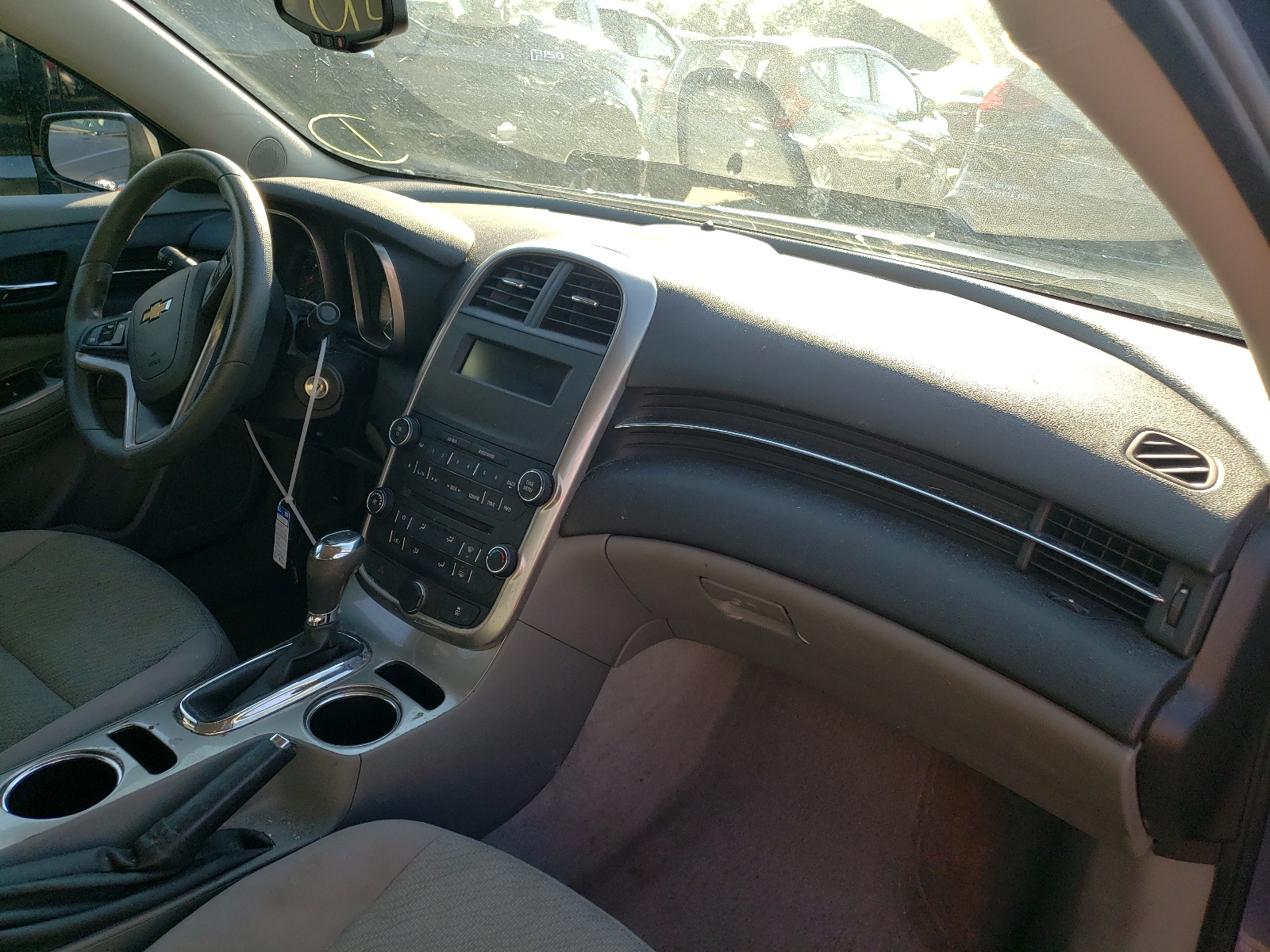 Фото 9 с аукциона – 2015 CHEVROLET MALIBU LS с VIN 1G11B5SL2FF248364
