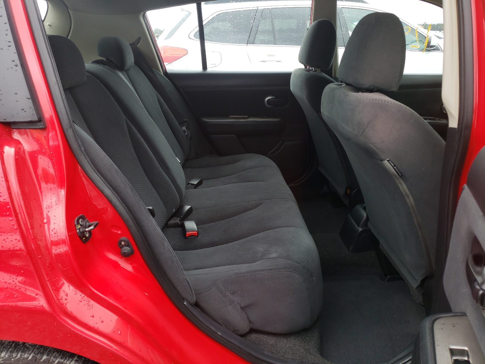 Photo 6 from auction – 2010 NISSAN VERSA S with VIN 3N1BC1CP1AL356737