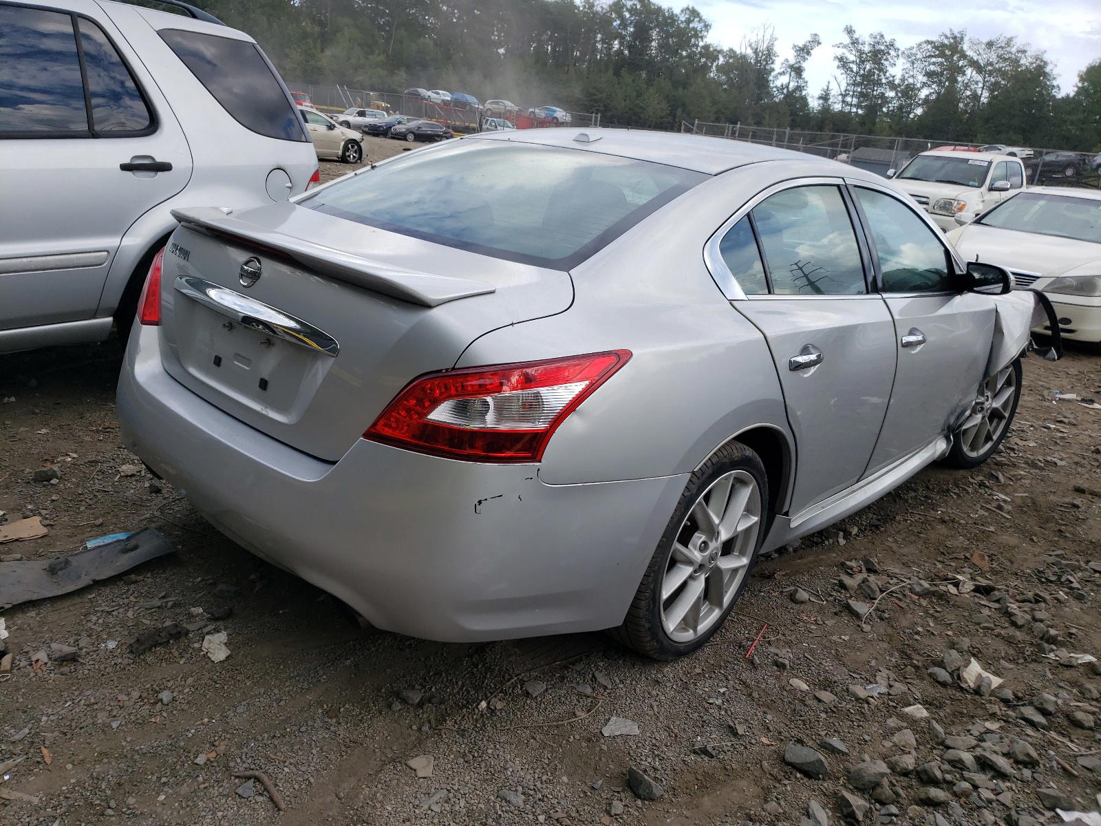 Photo 4 from auction – 2009 NISSAN MAXIMA S with VIN 1N4AA51E19C809016
