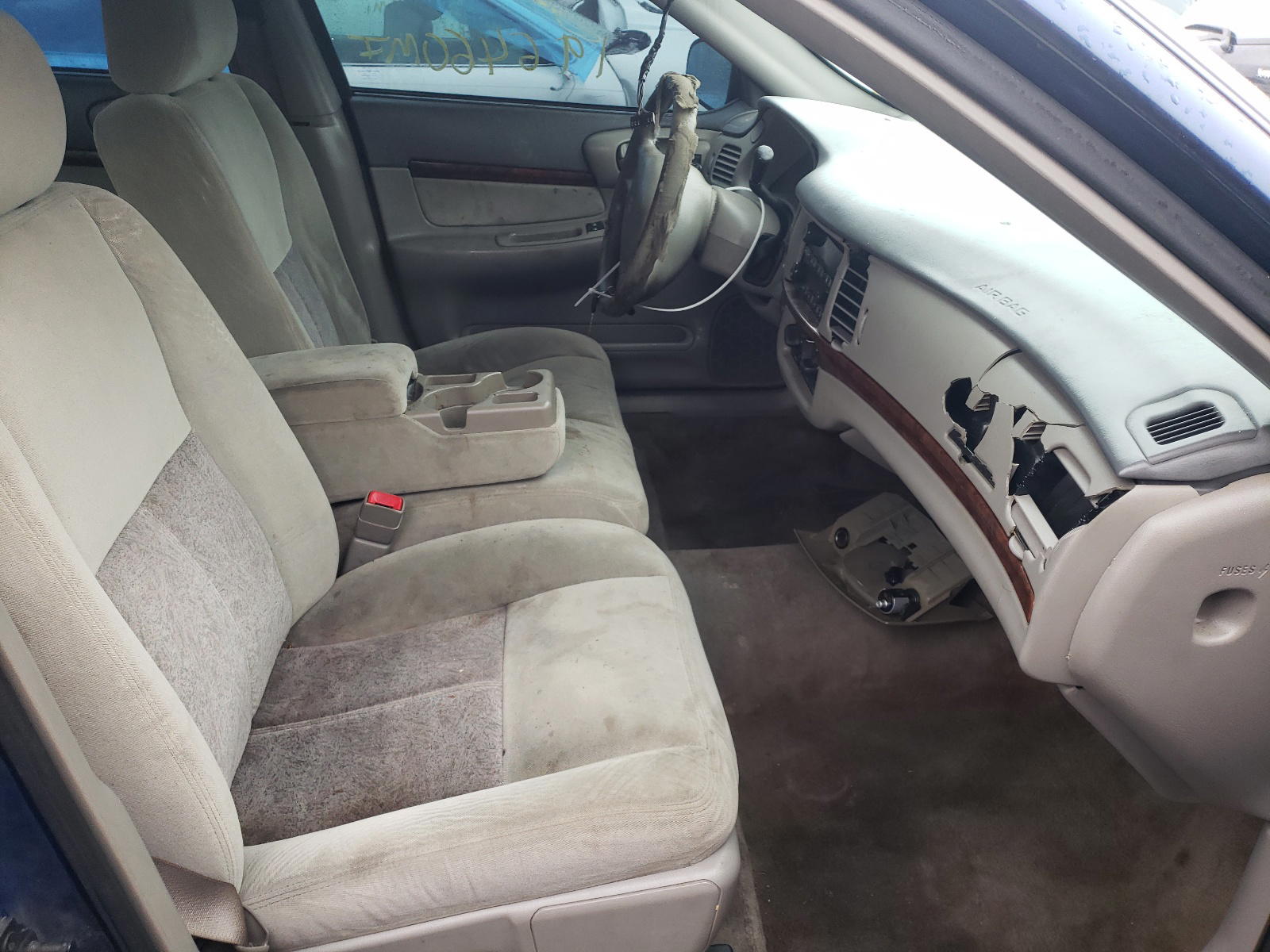 Photo 5 from auction – 2004 CHEVROLET IMPALA with VIN 2G1WF52EX49194426