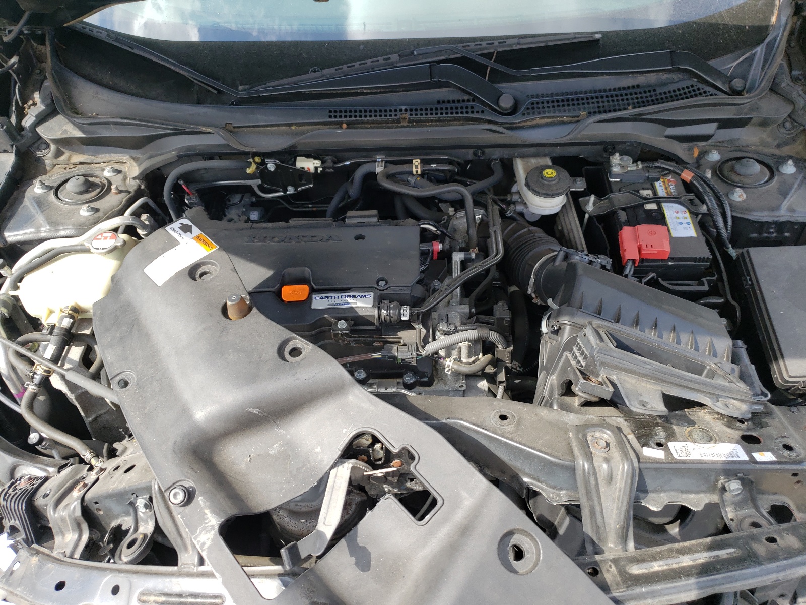 Photo 7 from auction – 2016 HONDA CIVIC LX with VIN 19XFC2F54GE015313