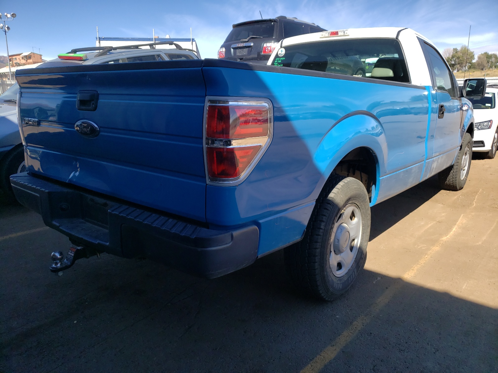 Zdjęcie 4 z aukcji – 2010 FORD F150 z VIN 1FTMF1CW8AKB66794