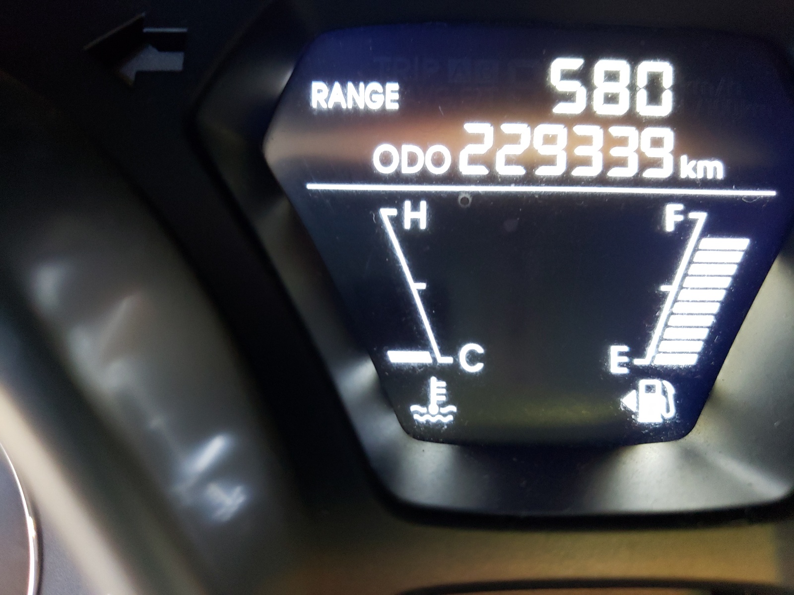 Photo 8 from auction – 2012 HYUNDAI ELANTRA GL with VIN 5NPDH4AE5CH128186