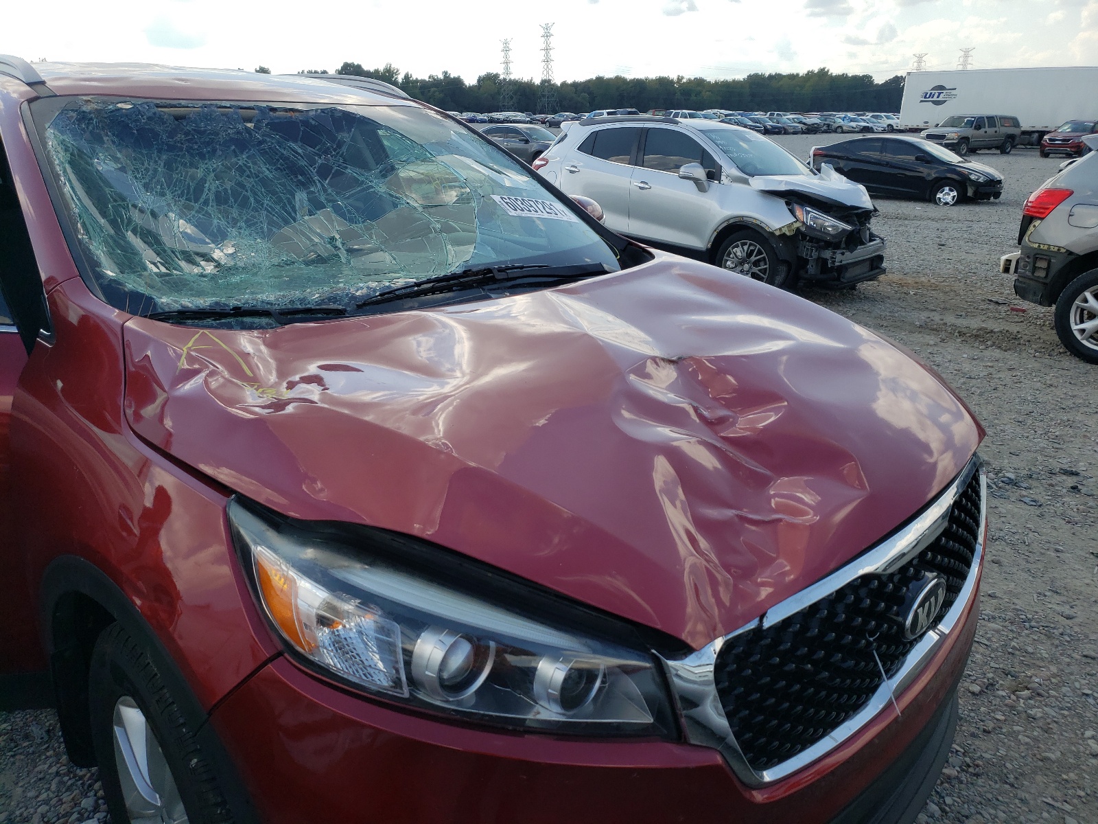 Photo 9 from auction – 2017 KIA SORENTO LX with VIN 5XYPG4A35HG206897