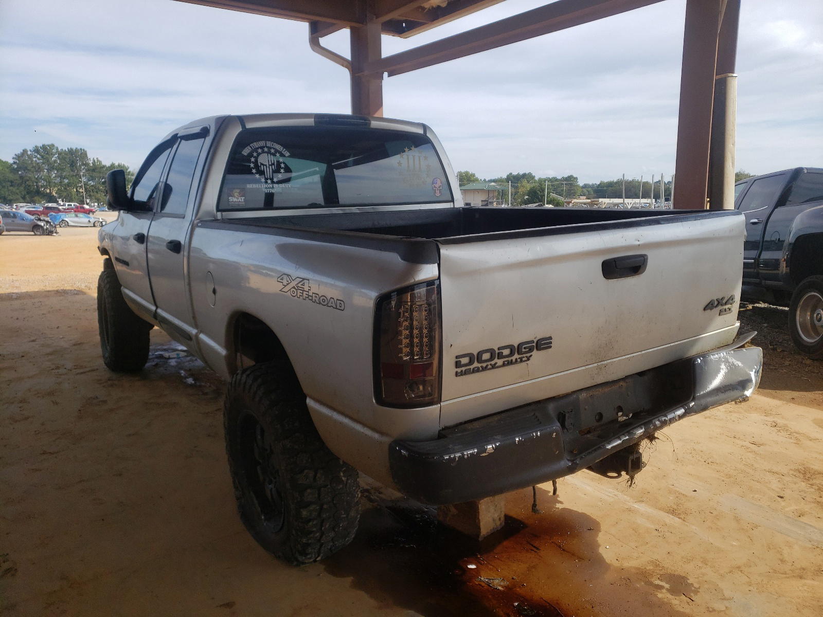 Photo 3 from auction – 2004 DODGE RAM 2500 S with VIN 3D7KU28C14G146115
