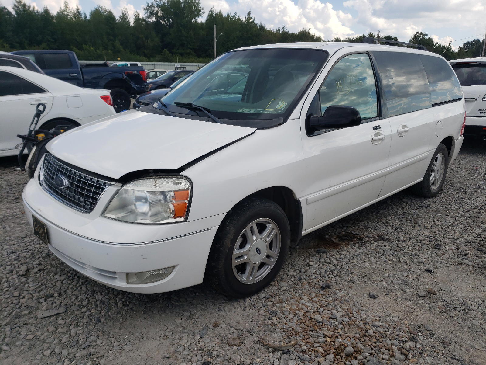 Photo 2 from auction – 2007 FORD FREESTAR S with VIN 2FMZA52237BA15189