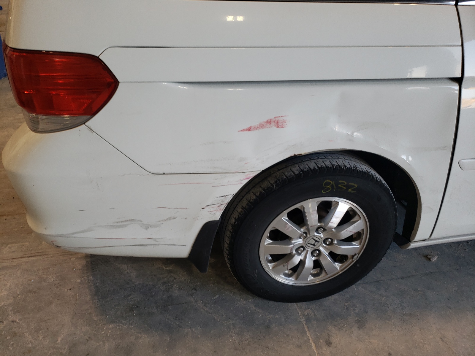 Photo 9 from auction – 2010 HONDA ODYSSEY with VIN 5FNRL3H67AB084359