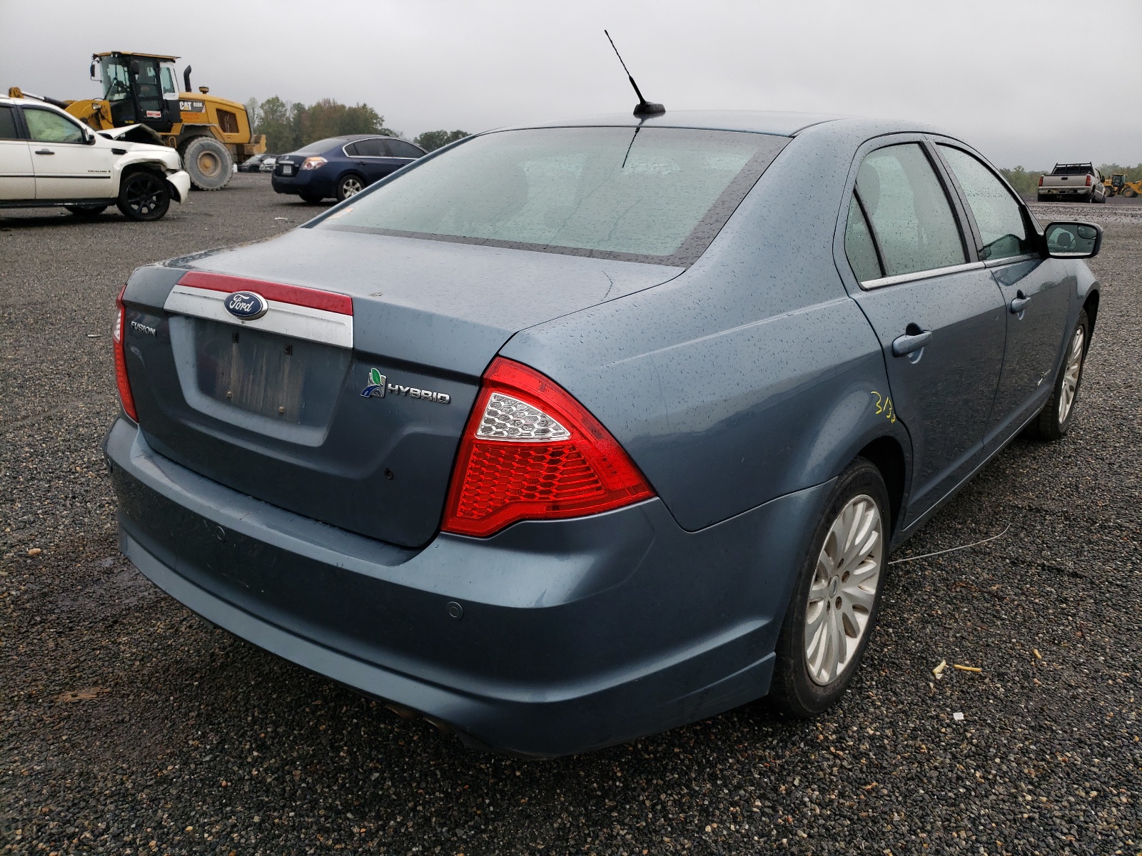 Photo 4 from auction – 2011 FORD FUSION HYB with VIN 3FADP0L33BR272215