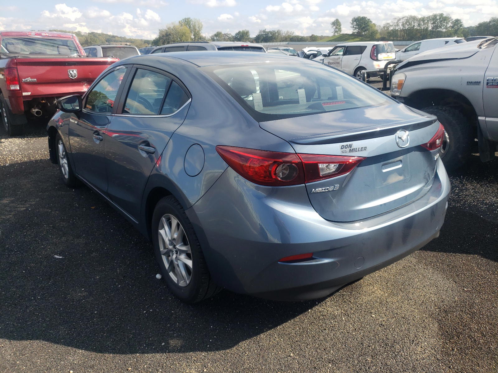 Photo 3 from auction – 2014 MAZDA 3 TOURING with VIN JM1BM1V77E1173170