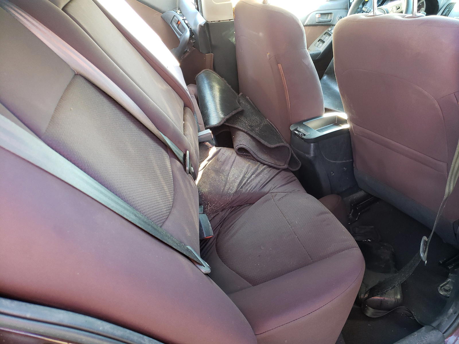 Photo 6 from auction – 2010 KIA FORTE EX with VIN KNAFU4A24A5063108