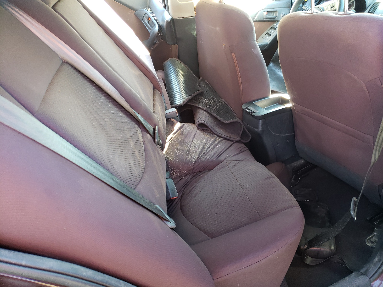 Zdjęcie 6 z aukcji – 2010 KIA FORTE EX z VIN KNAFU4A24A5063108