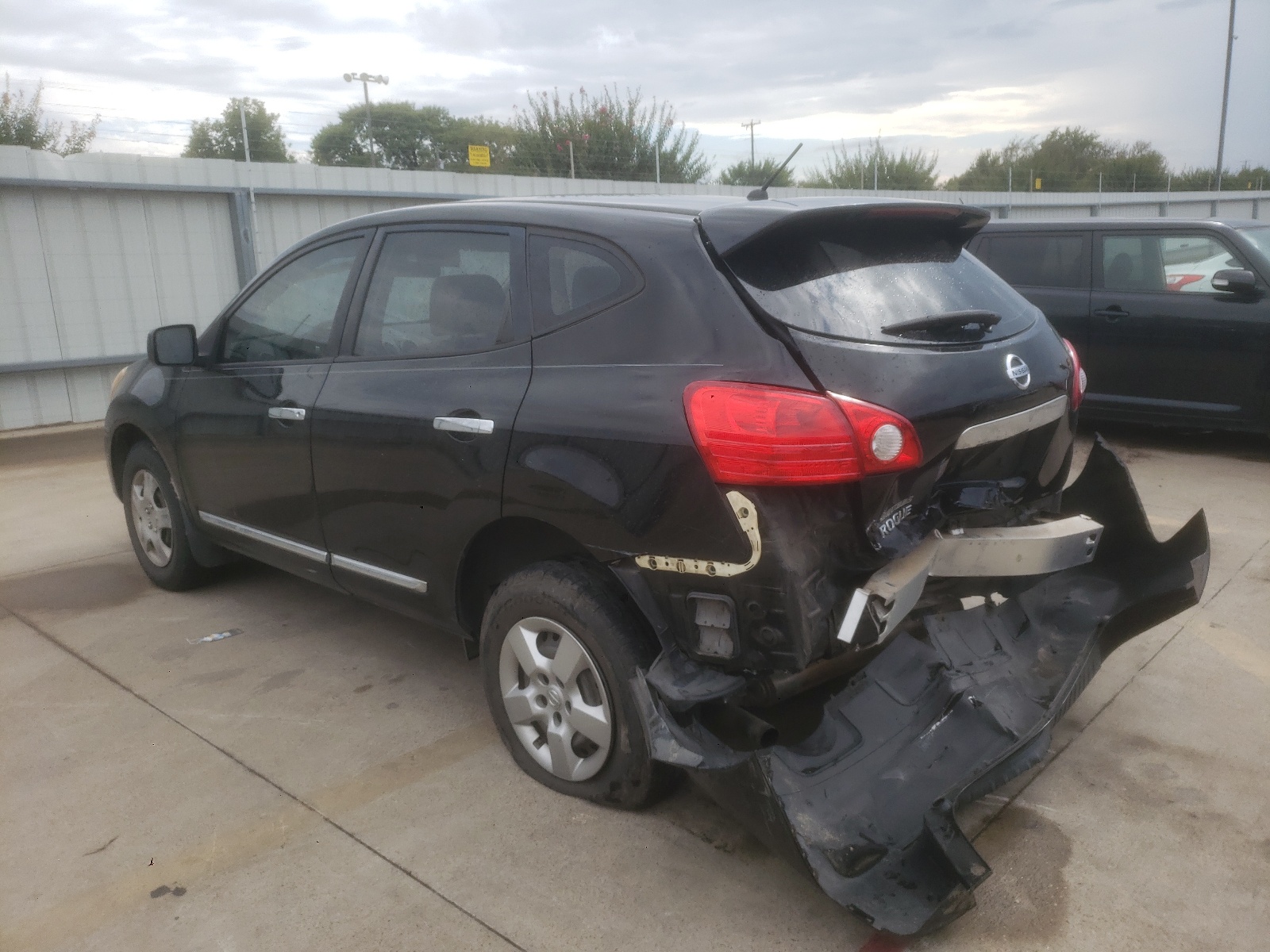 Photo 3 from auction – 2012 NISSAN ROGUE S with VIN JN8AS5MT7CW602271