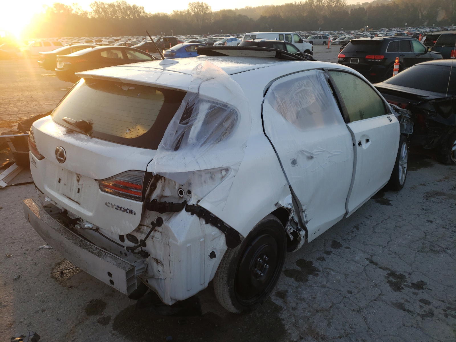 Photo 4 from auction – 2013 LEXUS CT 200 with VIN JTHKD5BHXD2132494