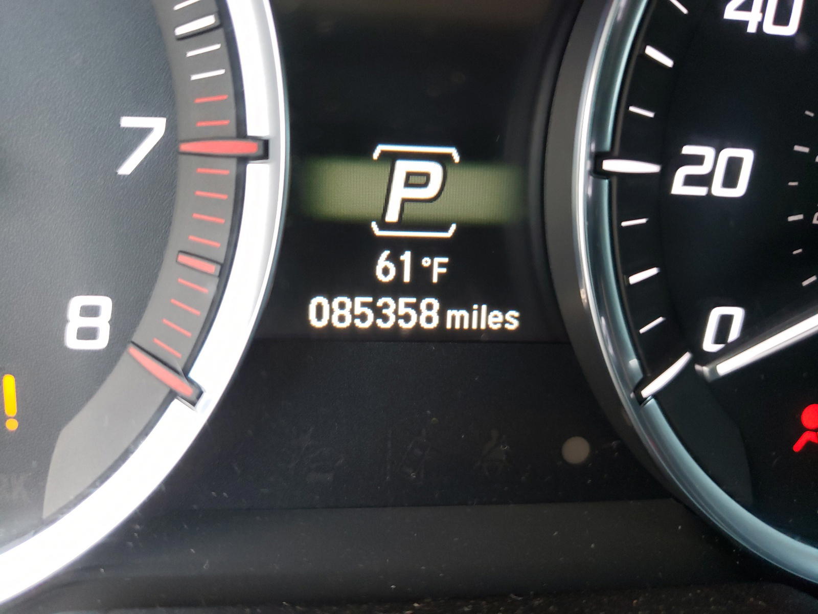 Photo 8 from auction – 2016 ACURA TLX TECH with VIN 19UUB3F56GA004530