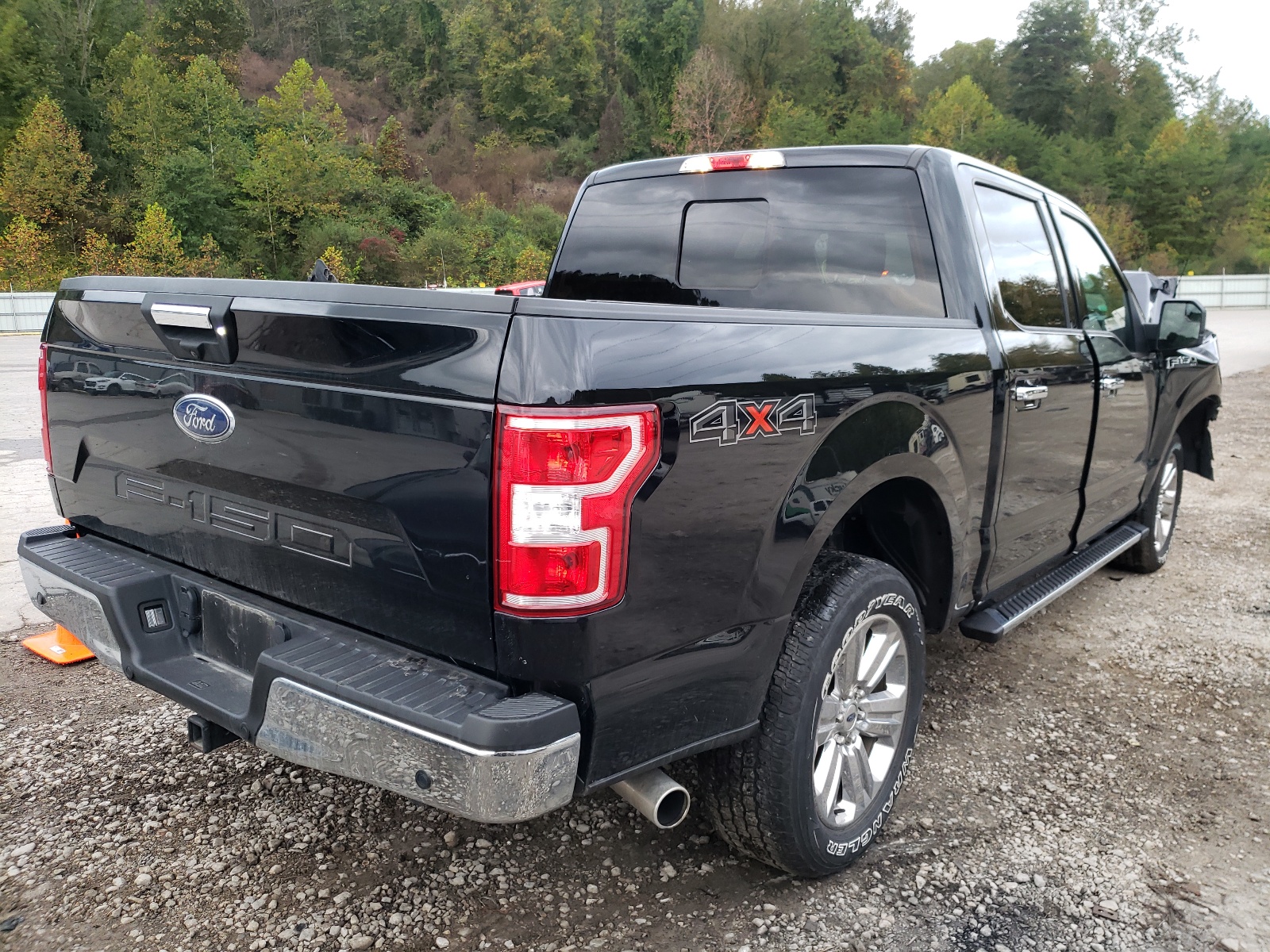 Photo 4 from auction – 2018 FORD F150 SUPER with VIN 1FTEW1E51JFE03532