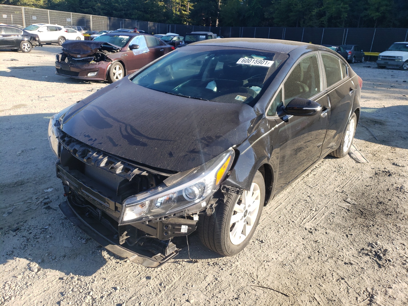 Zdjęcie 2 z aukcji – 2017 KIA FORTE LX z VIN 3KPFL4A71HE121563
