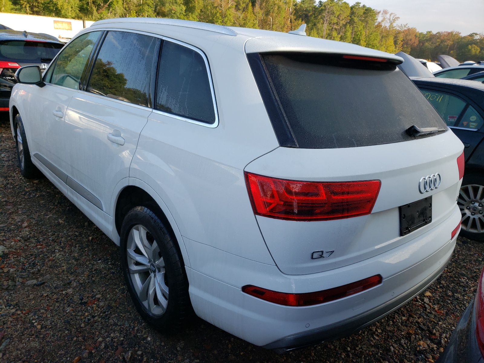 Photo 3 from auction – 2018 AUDI Q7 PREMIUM with VIN WA1LAAF74JD032328