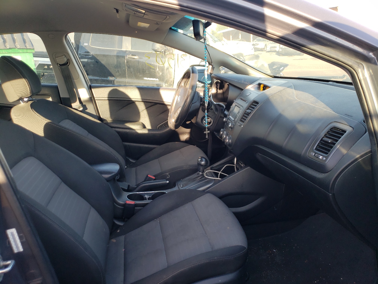 صورة رقم 5 من المزاد - 2014 KIA FORTE EX مع VIN KNAFX4A83E5206583
