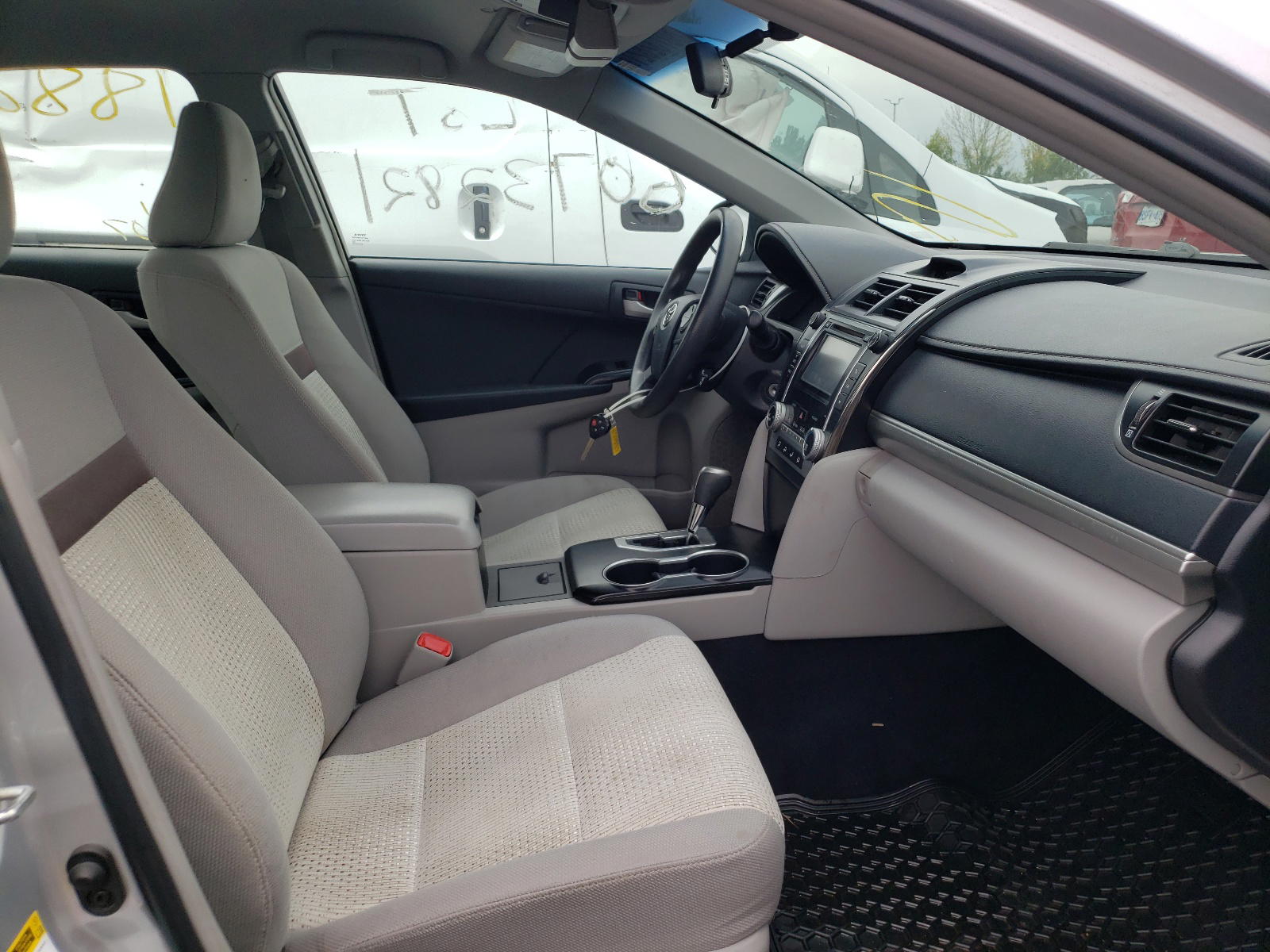 Photo 5 from auction – 2012 TOYOTA CAMRY BASE with VIN 4T1BF1FK6CU515244