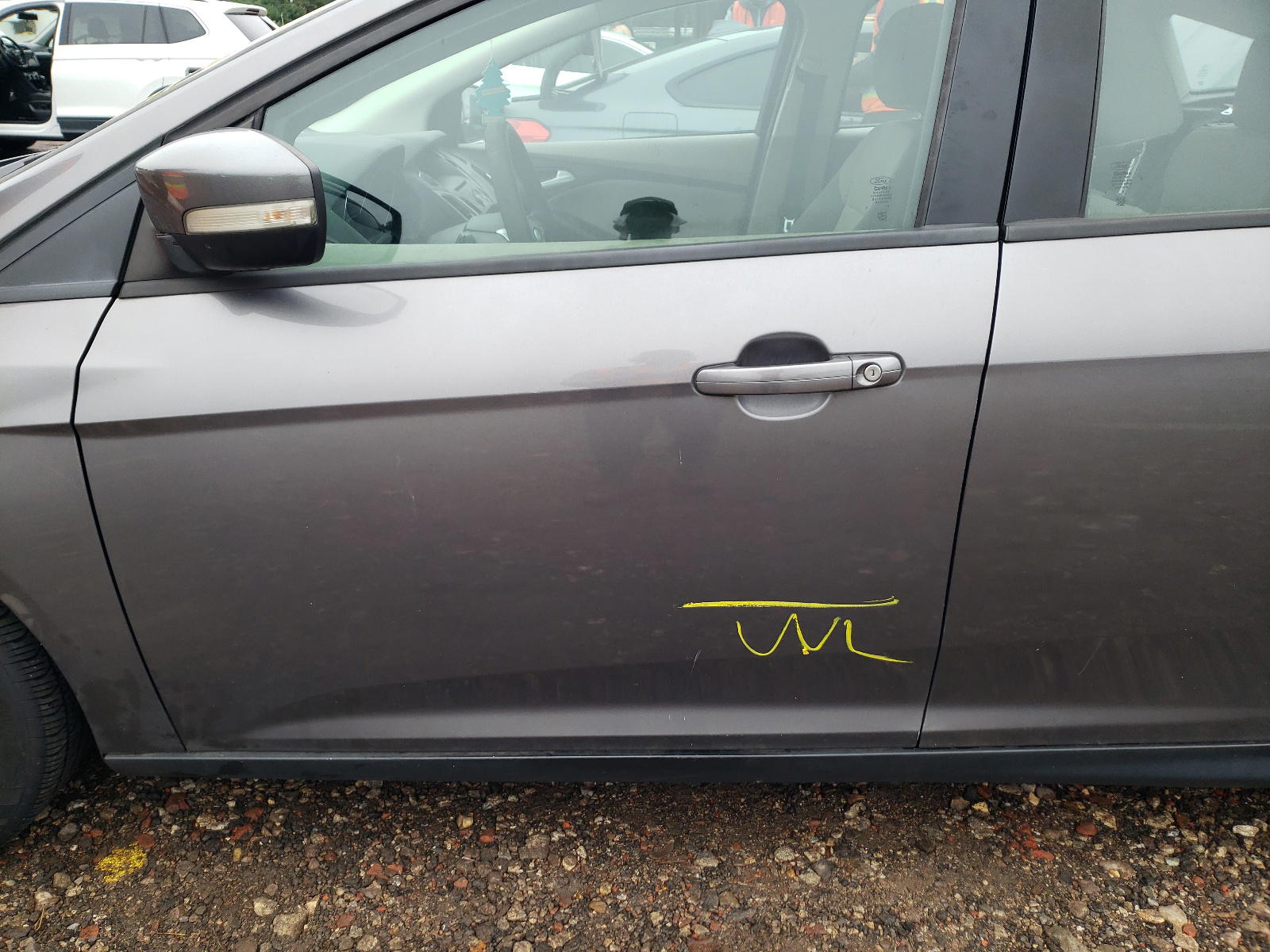 Photo 9 from auction – 2013 FORD FOCUS SE with VIN 1FADP3K27DL341922