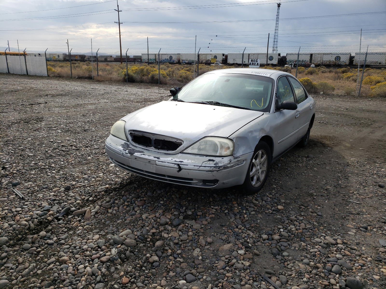 Photo 2 from auction – 2002 MERCURY SABLE GS with VIN 1MEFM50UX2A646012
