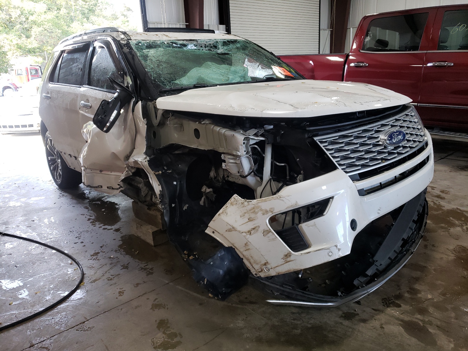 صورة رقم 1 من المزاد - 2018 FORD EXPLORER P مع VIN 1FM5K8HT7JGC40034