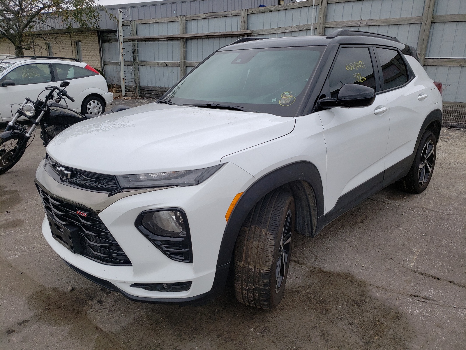 Photo 2 from auction – 2021 CHEVROLET TRAILBLAZE with VIN KL79MUSL5MB065217
